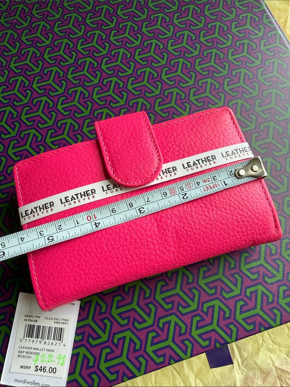 mundi Bright Hot Pink Pebbled Leather Wallet - Picture 8 of 9